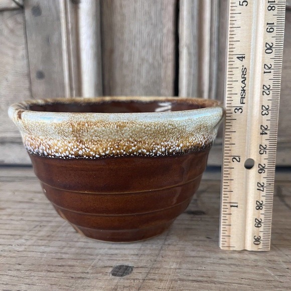 Vintage Western Stoneware Ribbed Brown Bowl Maple Leaf Stamp Drip Glaze Monmouth - Picture 3 of 8